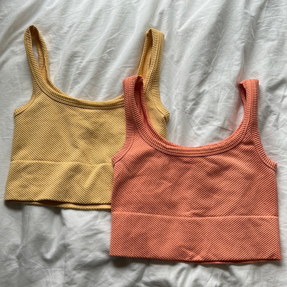 2-set tank tops. O/S but fits a medium / large